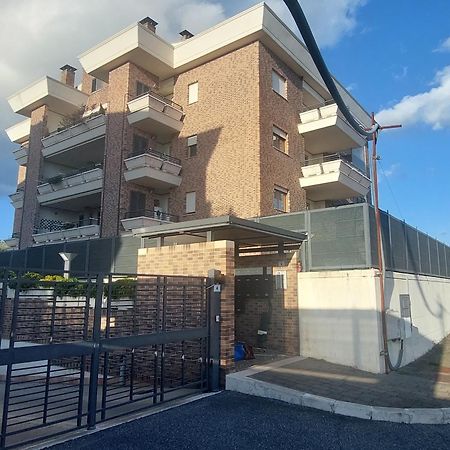 Relax & Business Luxury Apartment 韦莱特里 外观 照片